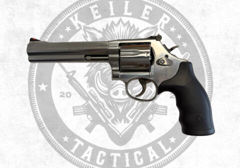 DZF0266_Smith_Wesson_686_Plus-1